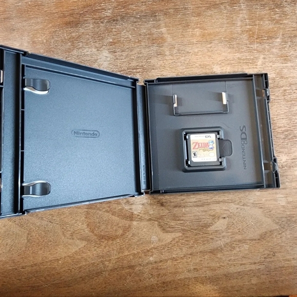 Nintendo DS The Legend Of Zelda Phantom Hourglass - Picture 2 of 4